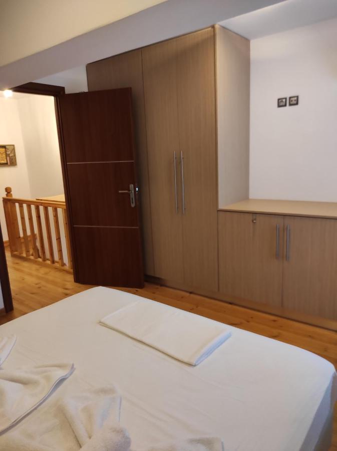 Astradeni Luxury Apartments Kratir Skála エクステリア 写真