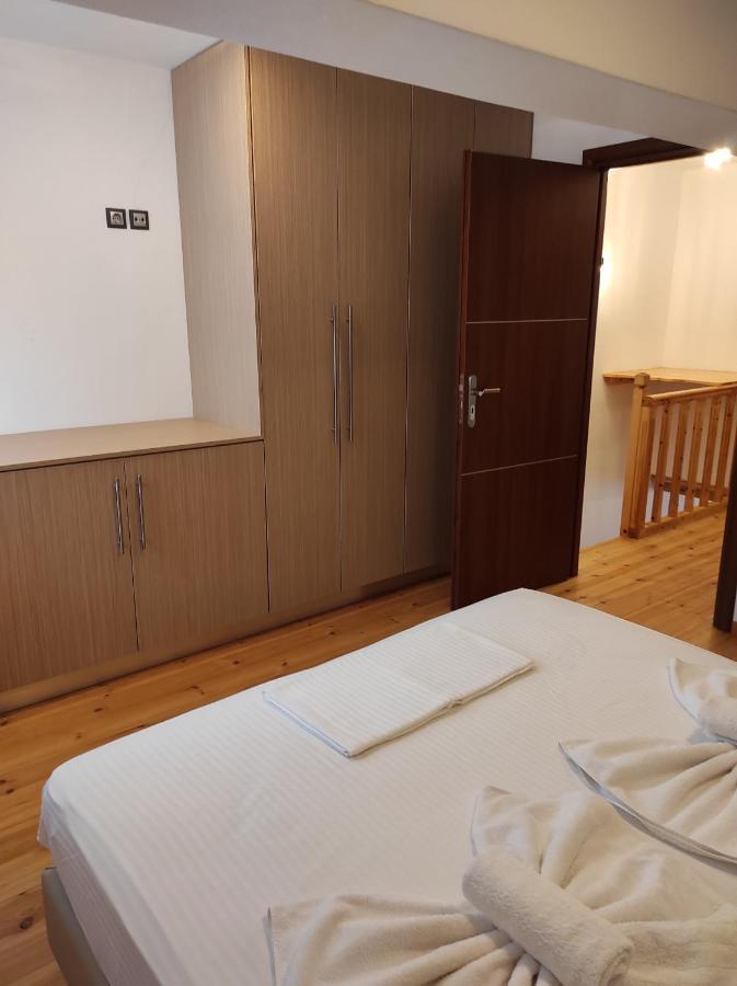 Astradeni Luxury Apartments Kratir Skála エクステリア 写真