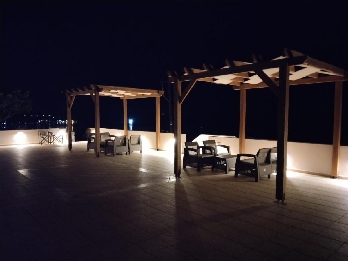 Astradeni Luxury Apartments Kratir Skála エクステリア 写真